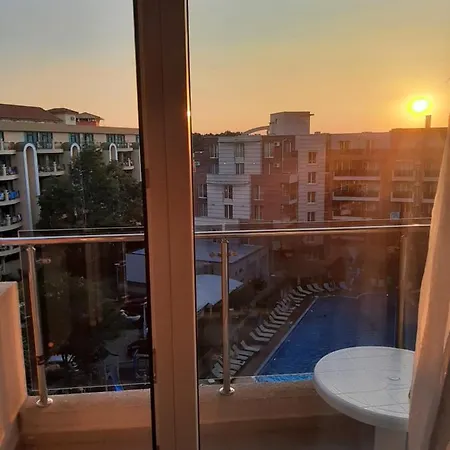 Admiral Plaza Premium Apartment *